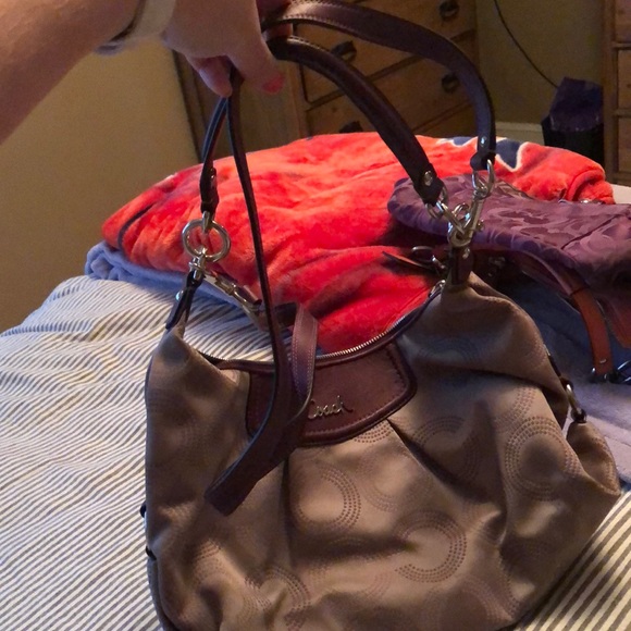 Coach tan and purple purse - Picture 3 of 4